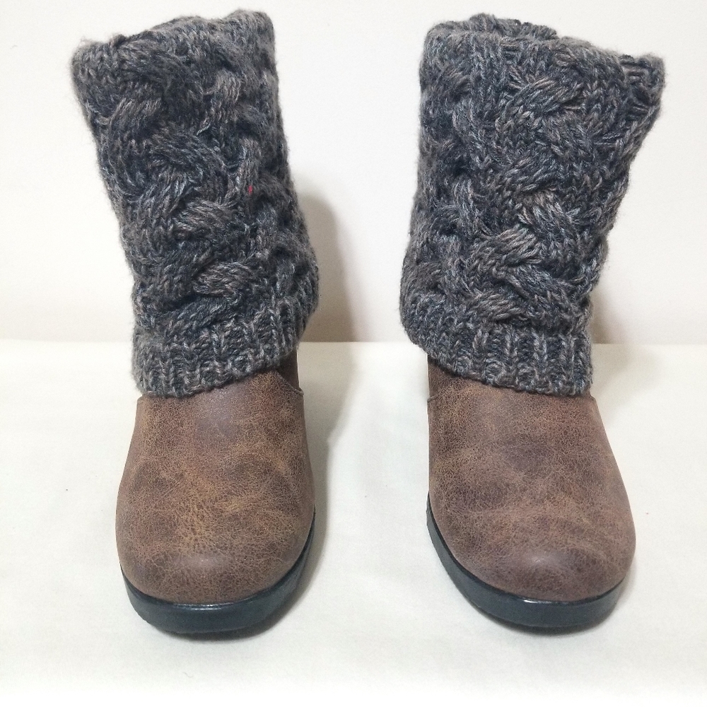 Women's - Muk Luks boots